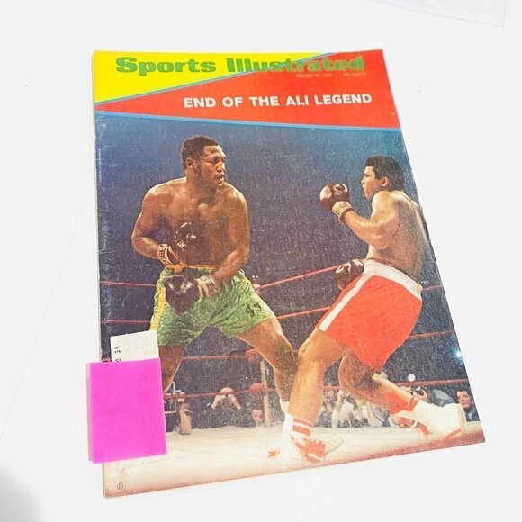 Sports Illustrated End of the Ali Legend - March 15, 1971 - Picture 3 of 4